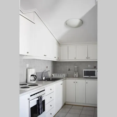 Apartment Loutraki Penthouse & Barbeque *
